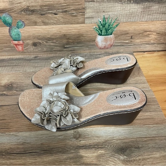 B.O.C women’s floral leather slip on sandals 2” wedge gold boho size 7 - Picture 4 of 7
